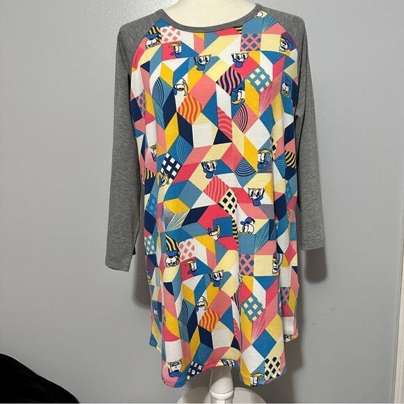 LulaRoe geometric shaped Donald Duck three-quarter sleeve T-shirt size 2XL - Picture 1 of 5